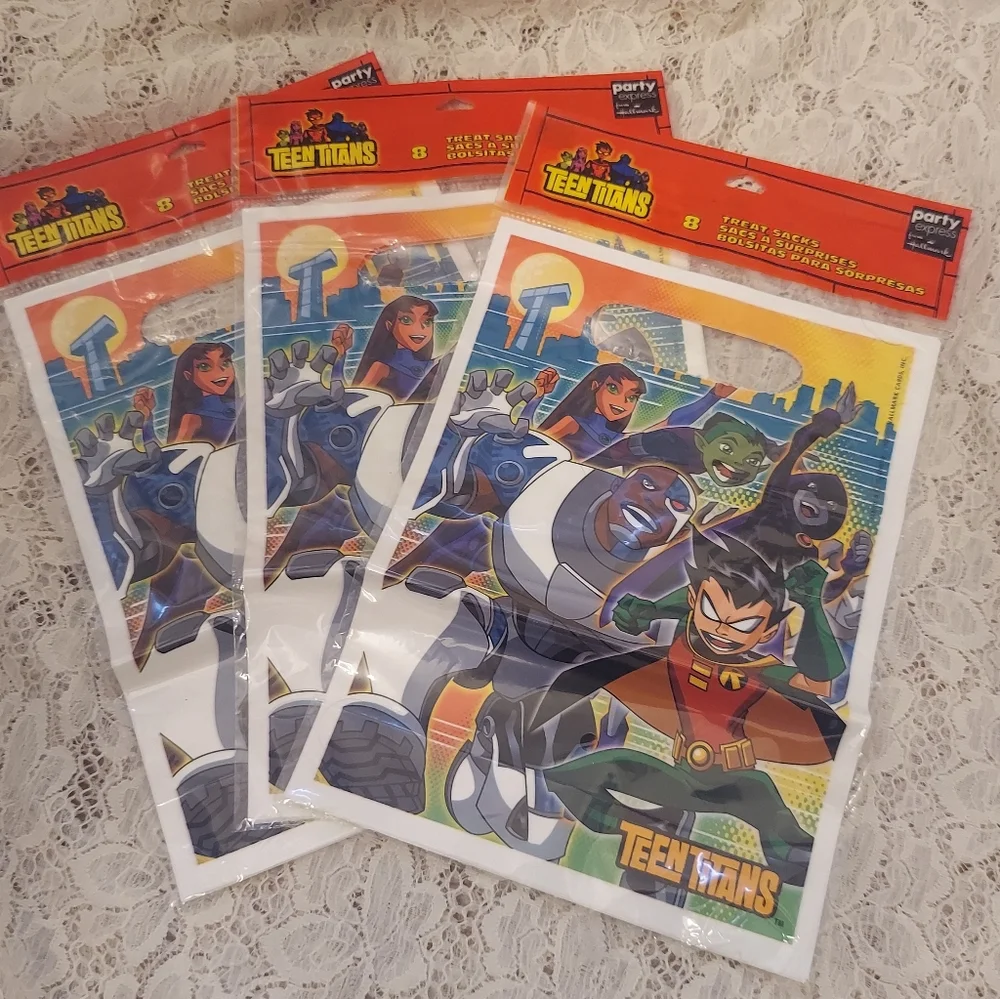 3 Packages Teen Titans Party Treat Sacks Hallmark